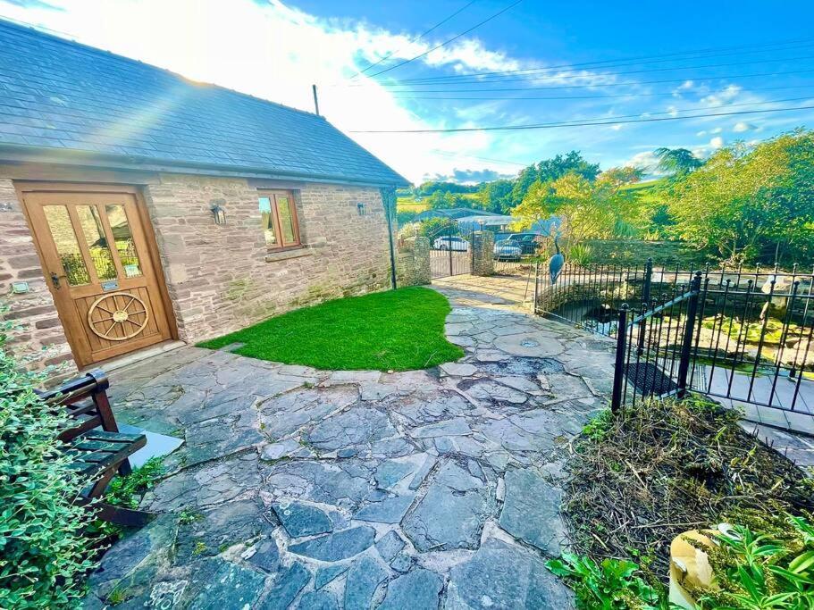 Stone Built Barn In A Beautiful Rural Setting Villa Llangwm-Isaf Exterior photo